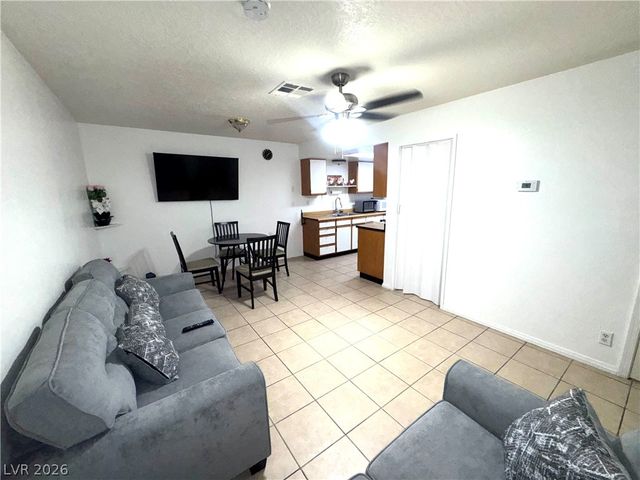 461 North Lamb Boulevard B, Las Vegas, NV 89110