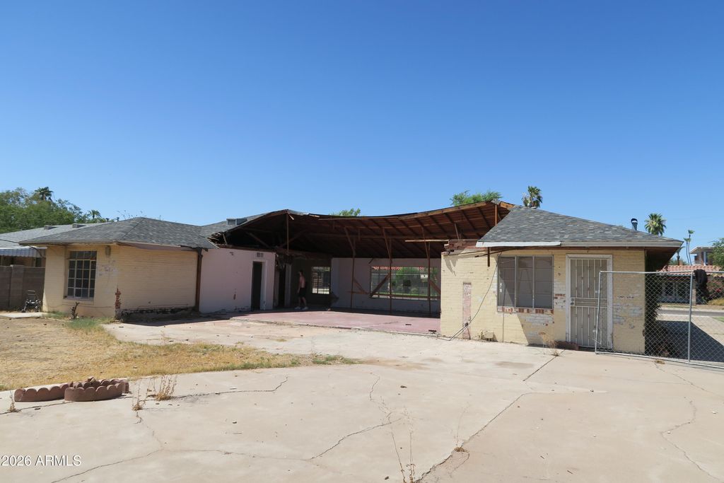 1307 W EDGEMONT Avenue, Phoenix, AZ 85007 — photo 5