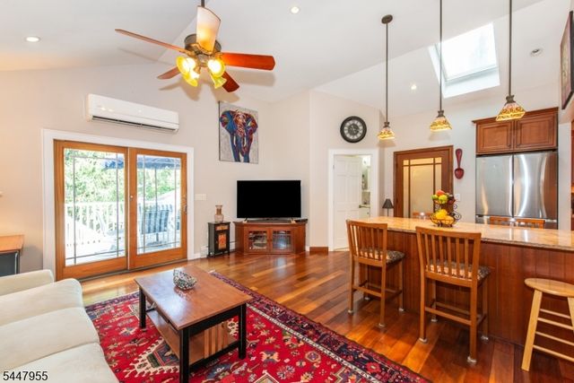 42 Otsego Rd, Verona Twp., NJ 07044