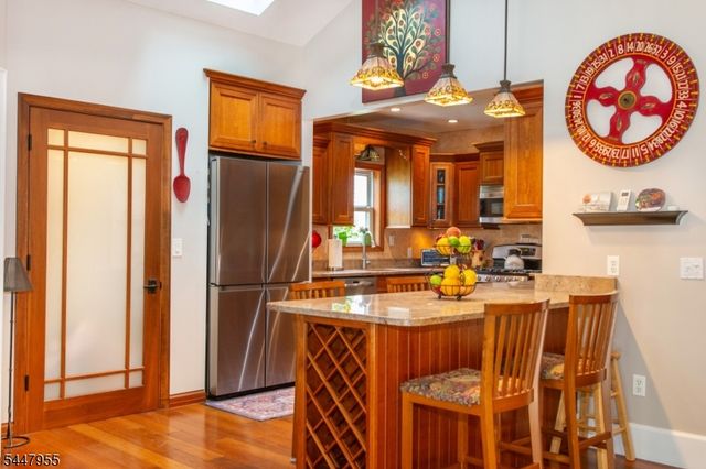 42 Otsego Rd, Verona Twp., NJ 07044