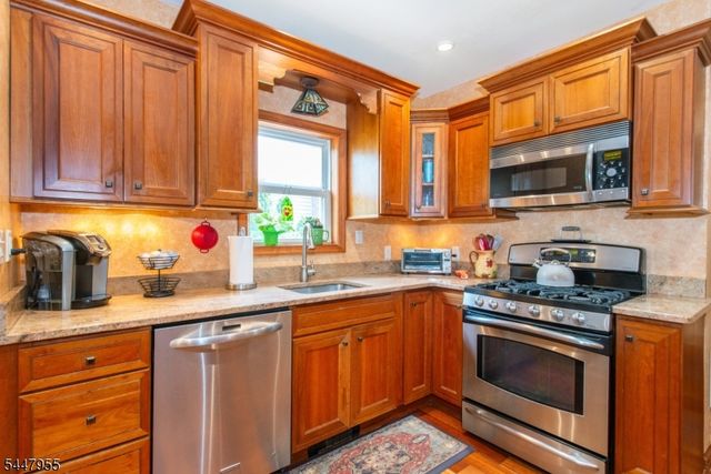 42 Otsego Rd, Verona Twp., NJ 07044