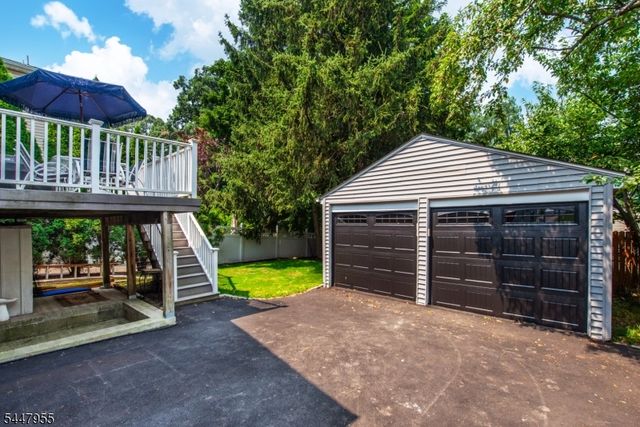 42 Otsego Rd, Verona Twp., NJ 07044