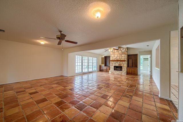 9707 Astronaut, San Antonio, TX 78217