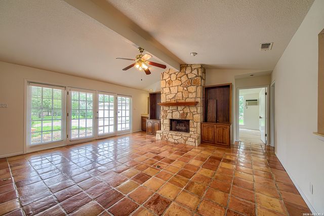 9707 Astronaut, San Antonio, TX 78217