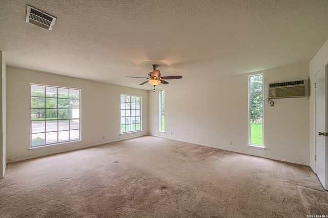 9707 Astronaut, San Antonio, TX 78217