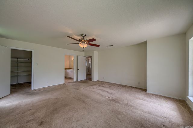 9707 Astronaut, San Antonio, TX 78217