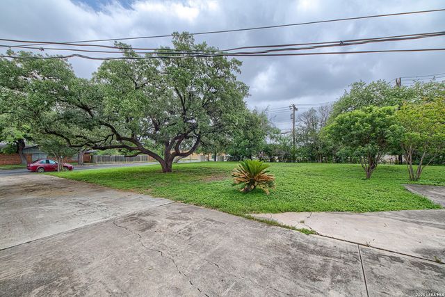 9707 Astronaut, San Antonio, TX 78217