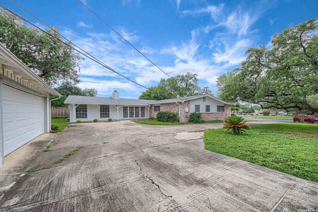9707 Astronaut, San Antonio, TX 78217