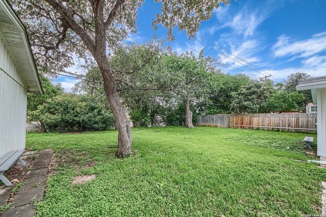 9707 Astronaut, San Antonio, TX 78217