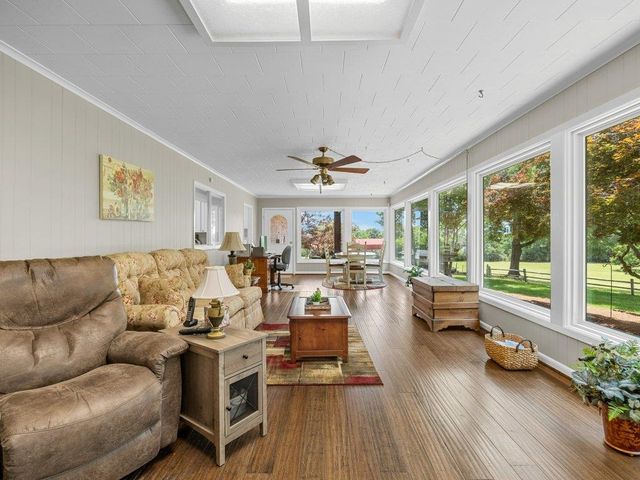 110 Racetrack Road, Woodruff, SC 29388