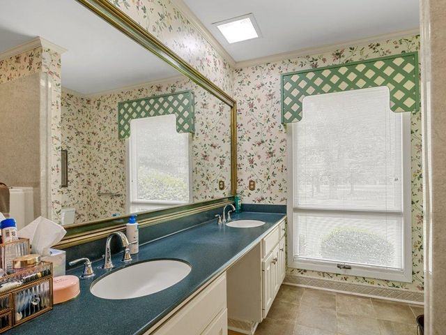 110 Racetrack Road, Woodruff, SC 29388