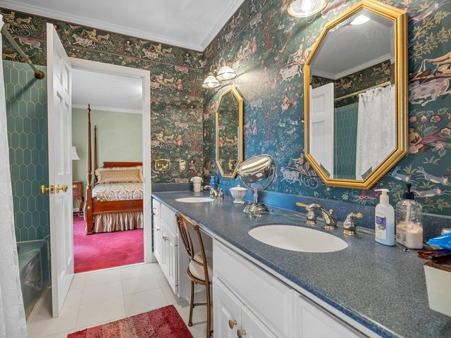 110 Racetrack Road, Woodruff, SC 29388