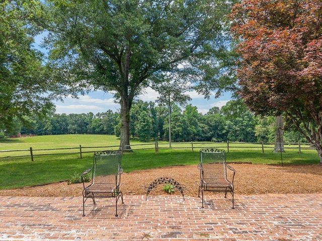 110 Racetrack Road, Woodruff, SC 29388