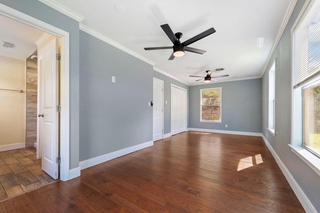 720 Dyer ST, Rockdale, TX 76567