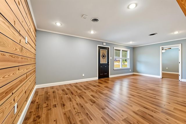 720 Dyer ST, Rockdale, TX 76567