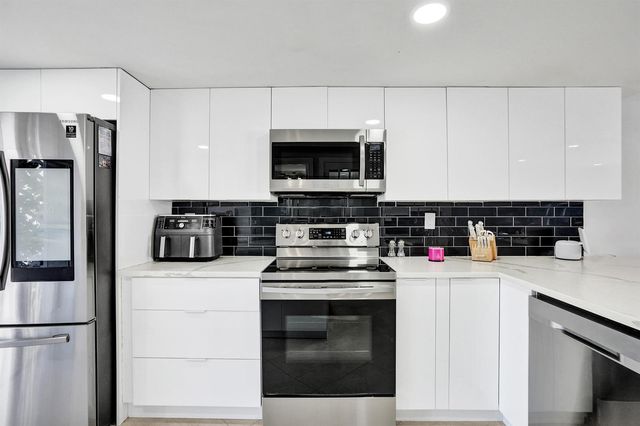 868 Crystal Lake Drive, Deerfield Beach, FL 33064