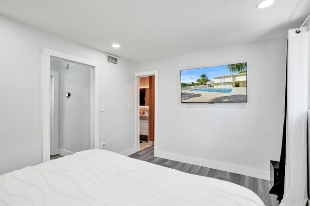 868 Crystal Lake Drive, Deerfield Beach, FL 33064