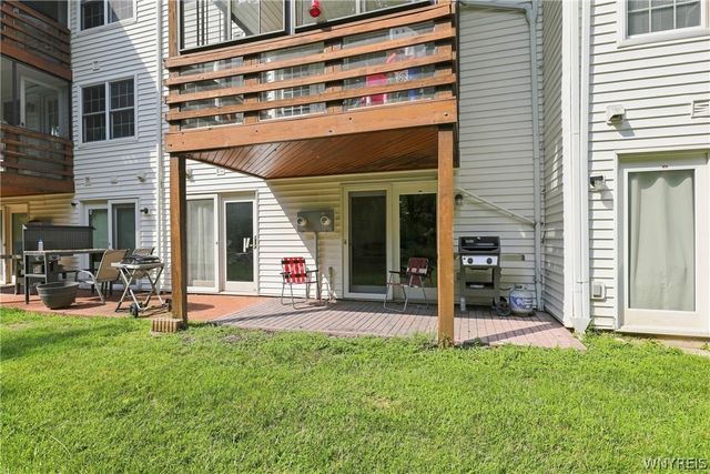 160 Olde Stone Lane, Lancaster, NY 14086