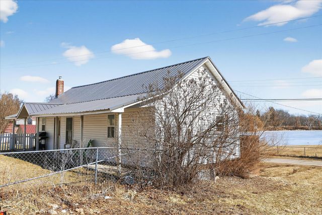 277 S Cass Street, Morley, MI 49336