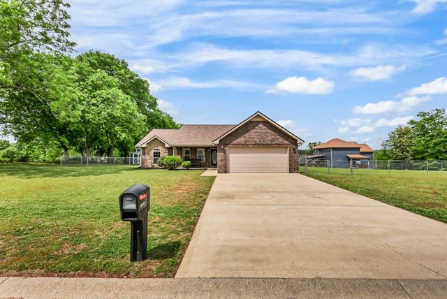 1453 Rustys Ln, Clarksville, TN 37042