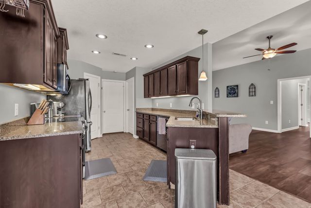 1453 Rustys Ln, Clarksville, TN 37042