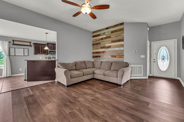 1453 Rustys Ln, Clarksville, TN 37042