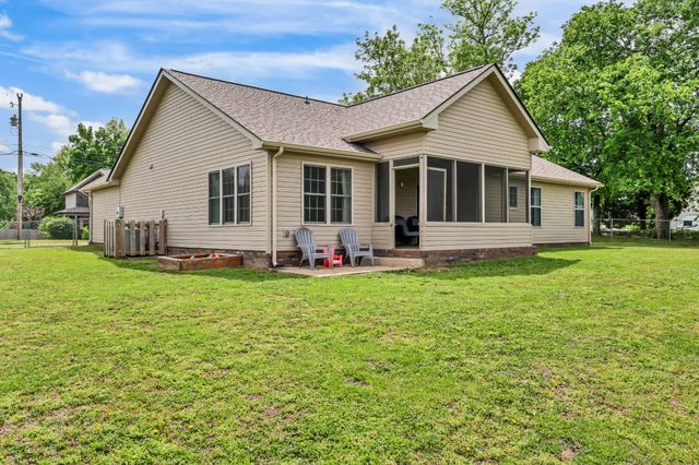 1453 Rustys Ln, Clarksville, TN 37042