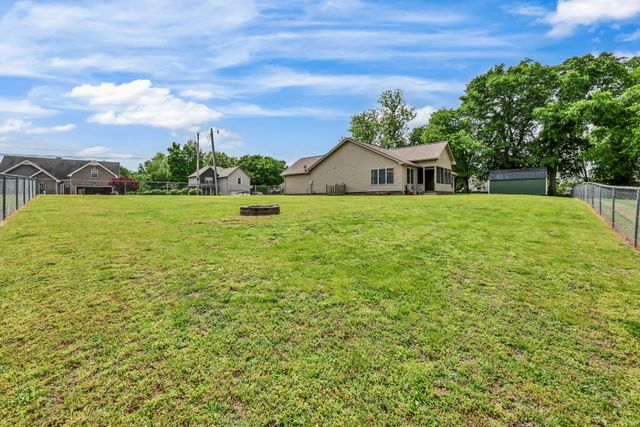 1453 Rustys Ln, Clarksville, TN 37042