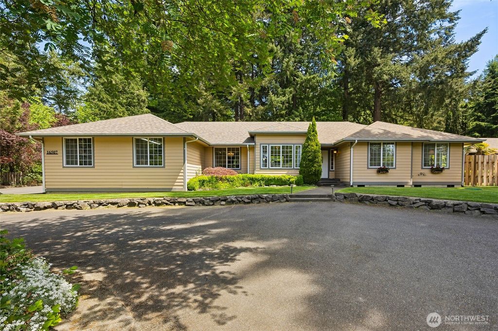 16507 71st Avenue E, Puyallup, WA 98375