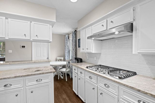 13823 Ivymount Drive, Sugar Land, TX 77498