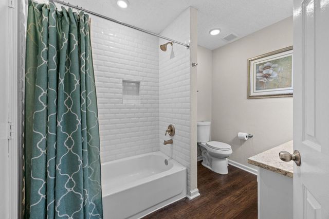 13823 Ivymount Drive, Sugar Land, TX 77498