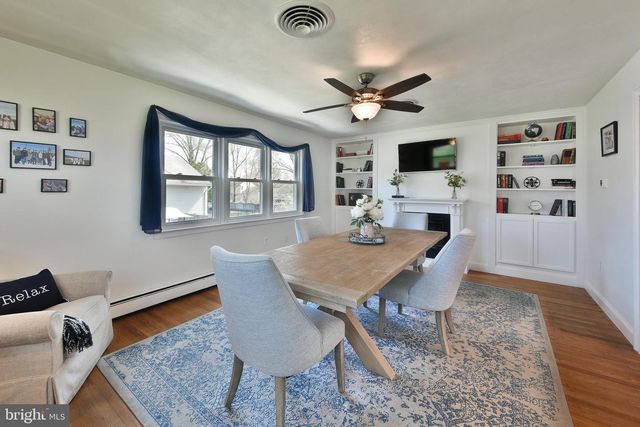 11 METEKUNK DR, Ewing, NJ 08638