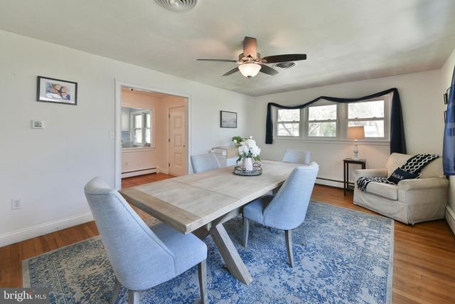 11 METEKUNK DR, Ewing, NJ 08638