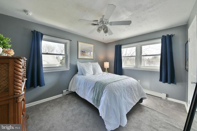 11 METEKUNK DR, Ewing, NJ 08638