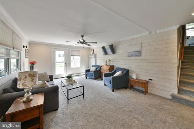 11 METEKUNK DR, Ewing, NJ 08638