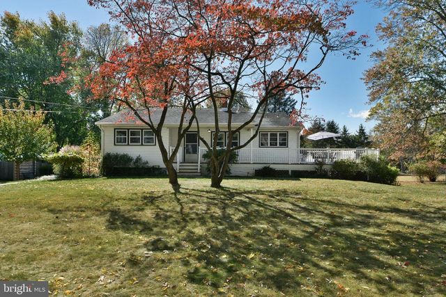 11 METEKUNK DR, Ewing, NJ 08638