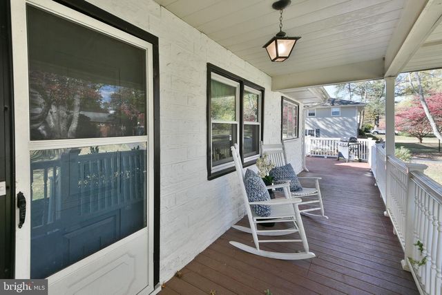 11 METEKUNK DR, Ewing, NJ 08638