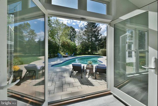 11 METEKUNK DR, Ewing, NJ 08638