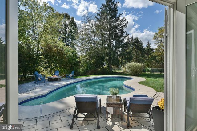 11 METEKUNK DR, Ewing, NJ 08638