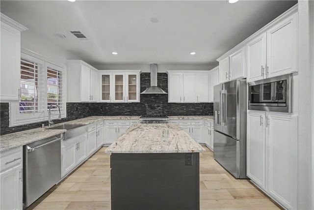 40212 Rosewood Street, Murrieta, CA 92563