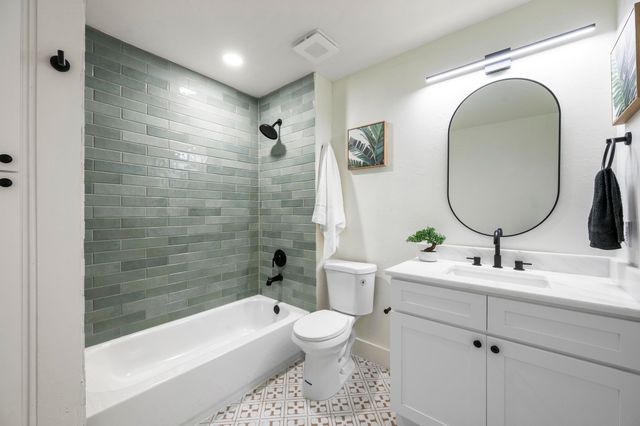 11329 Earlywood Drive, Dallas, TX 75218