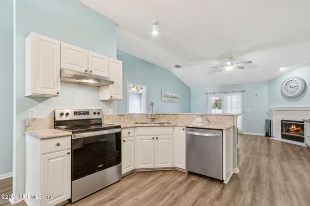 11579 ALEXIS FOREST Drive E, Jacksonville, FL 32258