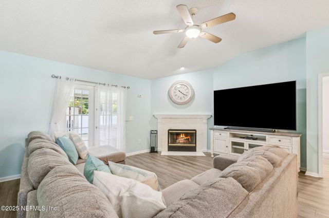 11579 ALEXIS FOREST Drive E, Jacksonville, FL 32258