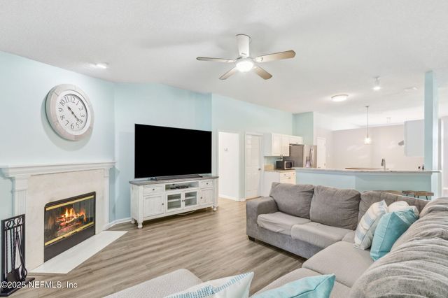 11579 ALEXIS FOREST Drive E, Jacksonville, FL 32258