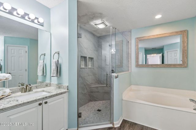 11579 ALEXIS FOREST Drive E, Jacksonville, FL 32258