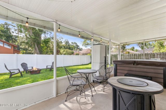 11579 ALEXIS FOREST Drive E, Jacksonville, FL 32258