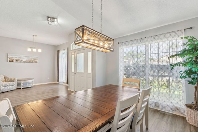 11579 ALEXIS FOREST Drive E, Jacksonville, FL 32258