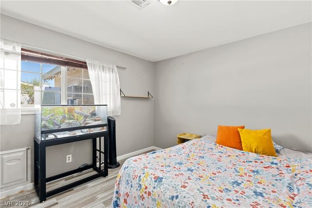 6214 Gunderson Boulevard, Las Vegas, NV 89103