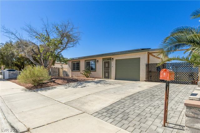 6214 Gunderson Boulevard, Las Vegas, NV 89103