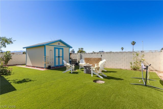 6214 Gunderson Boulevard, Las Vegas, NV 89103